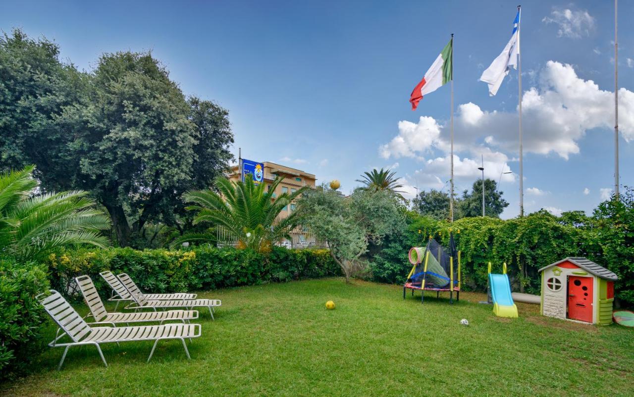 Hotel Villa Colombo Lido di Camaiore Exterior photo