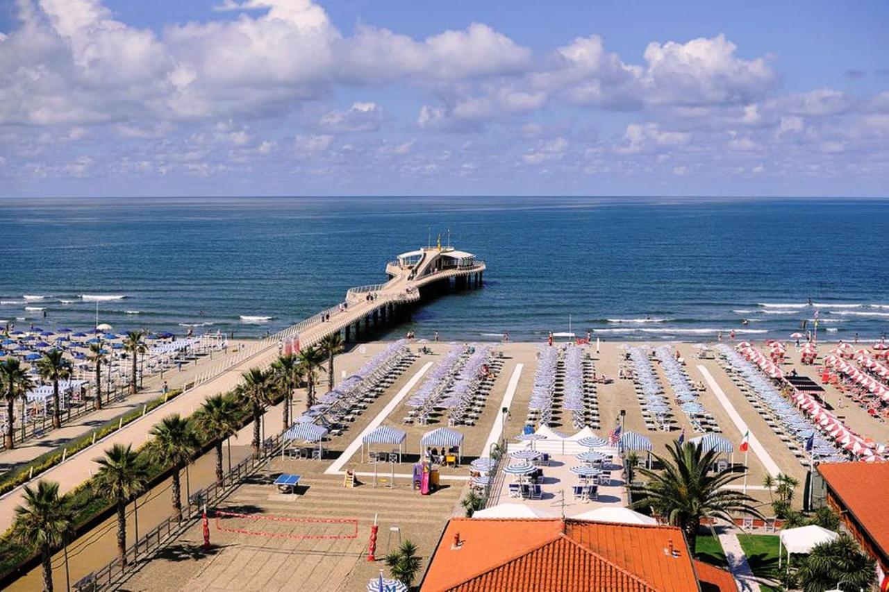 Hotel Villa Colombo Lido di Camaiore Exterior photo